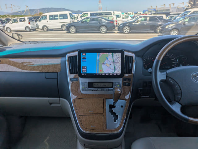 TOYOTA Alphard thumbnail 35