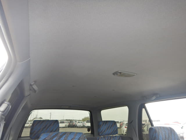 TOYOTA Hilux Surf thumbnail 24
