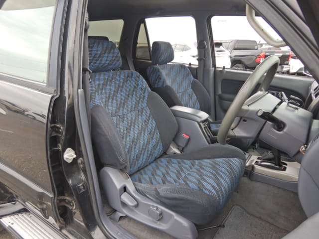 TOYOTA Hilux Surf thumbnail 25