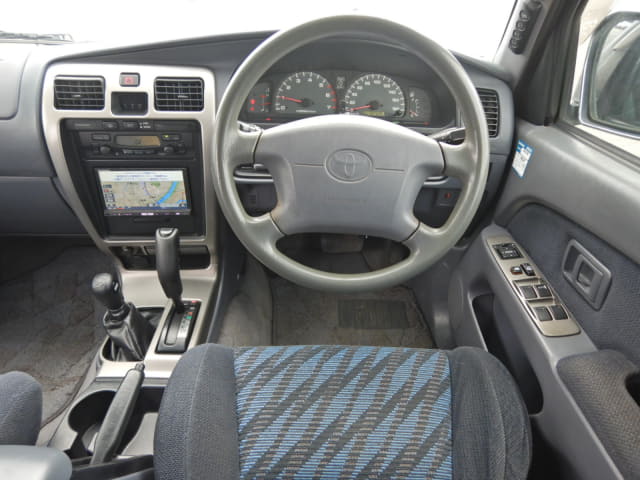 TOYOTA Hilux Surf thumbnail 31