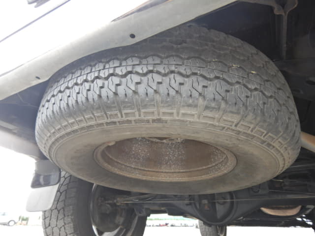 TOYOTA Hilux Surf thumbnail 29
