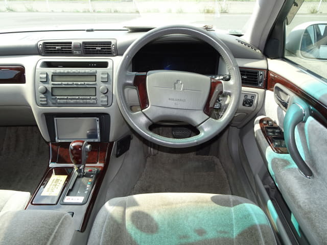 TOYOTA Crown thumbnail 32