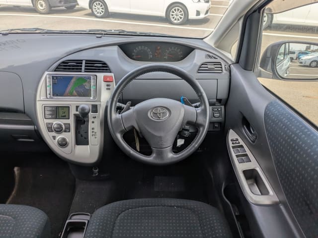 TOYOTA Ractis thumbnail 31