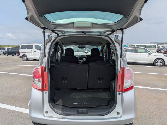 TOYOTA Ractis thumbnail 28