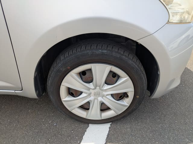 TOYOTA Ractis thumbnail 12