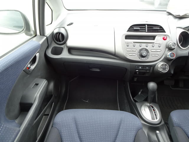 HONDA Fit thumbnail 32