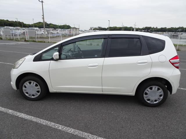 HONDA Fit thumbnail 2