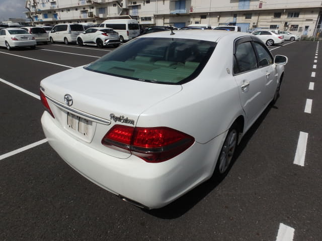 TOYOTA Crown thumbnail 5
