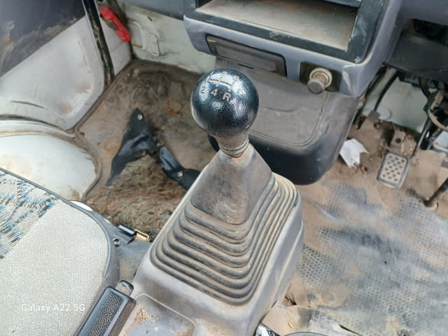 MITSUBISHI Minicab Truck thumbnail 33