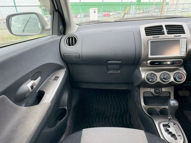 TOYOTA IST thumbnail 33