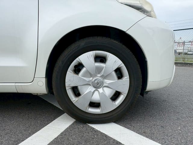 TOYOTA IST thumbnail 12