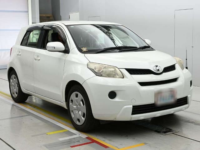 TOYOTA IST thumbnail 7