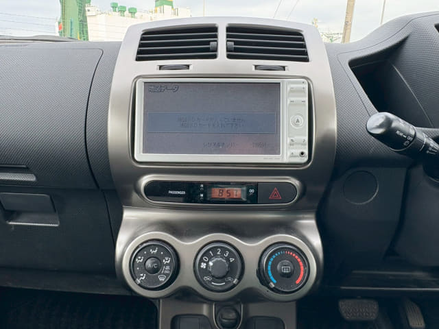 TOYOTA IST thumbnail 37