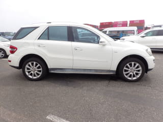 2011 MERCEDES-BENZ M-Class