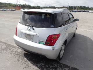 2003 TOYOTA IST