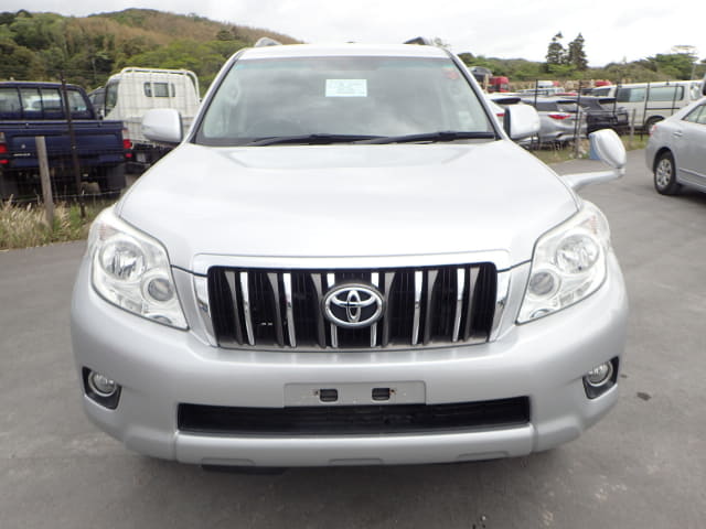 TOYOTA Land Cruiser Prado thumbnail 8
