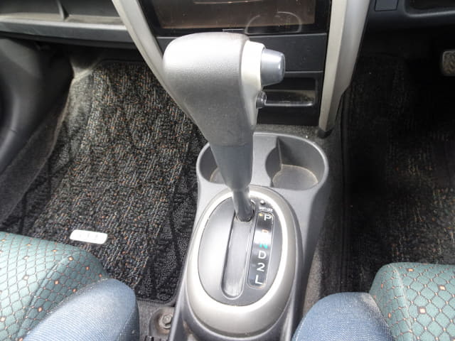 TOYOTA IST thumbnail 42