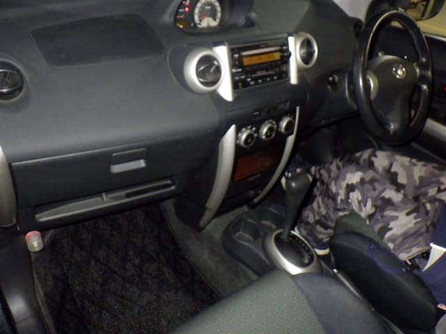 TOYOTA IST thumbnail 52
