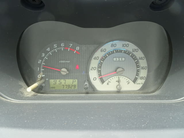 TOYOTA IST thumbnail 35