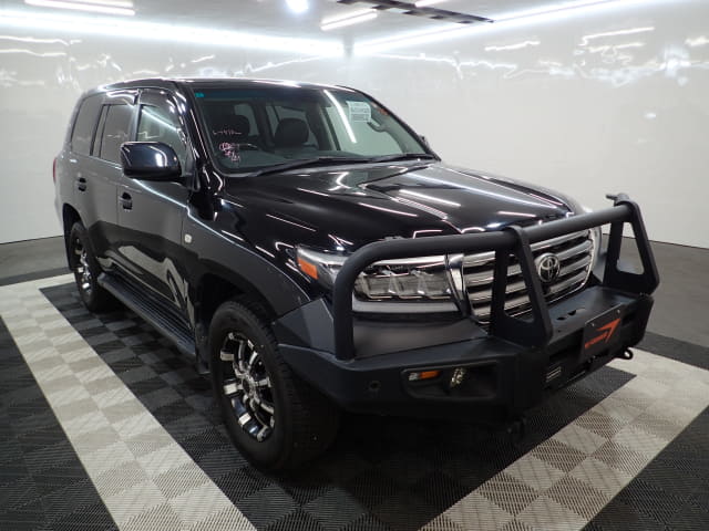 TOYOTA Land Cruiser thumbnail 7