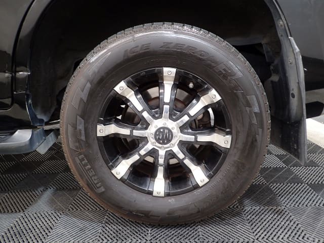 TOYOTA Land Cruiser thumbnail 10