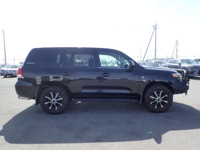 TOYOTA Land Cruiser thumbnail 64