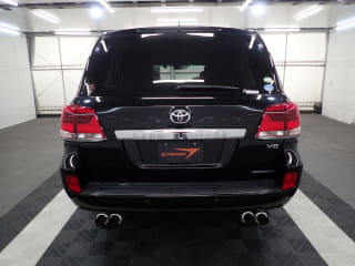 2010 TOYOTA Land Cruiser