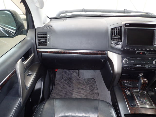 TOYOTA Land Cruiser thumbnail 34