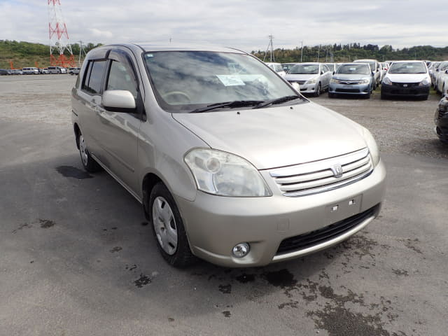 TOYOTA Raum thumbnail 7