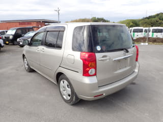 2005 TOYOTA Raum