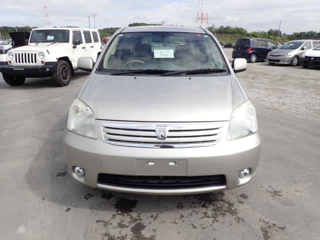 TOYOTA Raum thumbnail 8