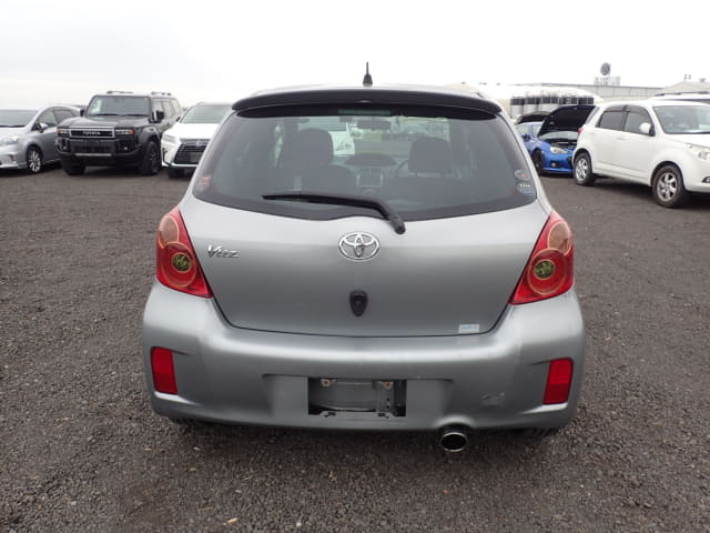 TOYOTA Vitz thumbnail 4