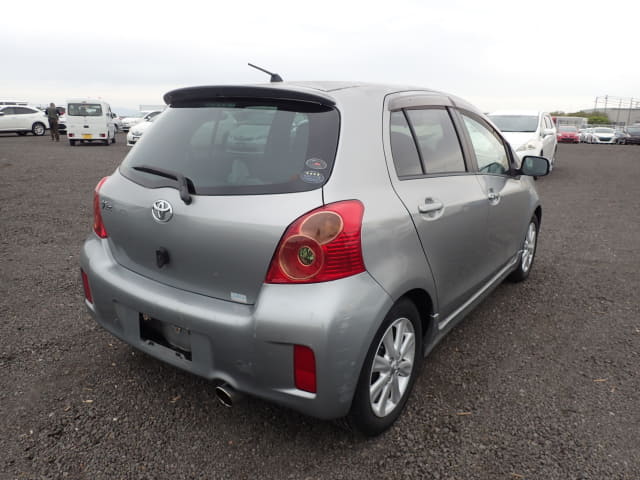 TOYOTA Vitz thumbnail 5
