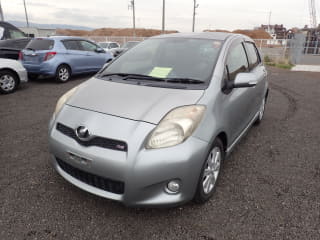 2009 TOYOTA Vitz