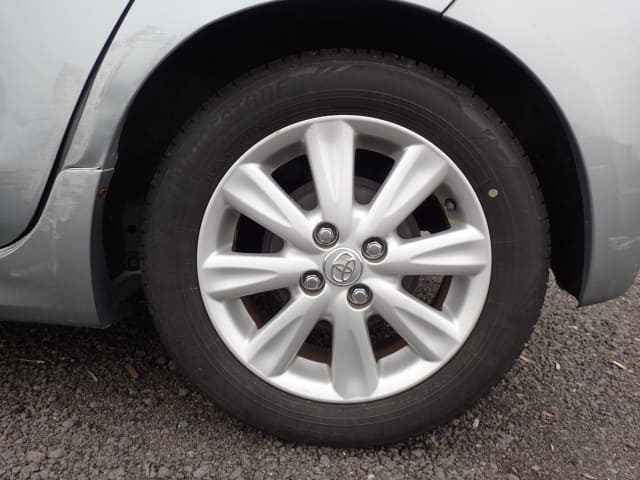 TOYOTA Vitz thumbnail 10