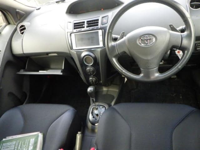 TOYOTA Vitz thumbnail 46