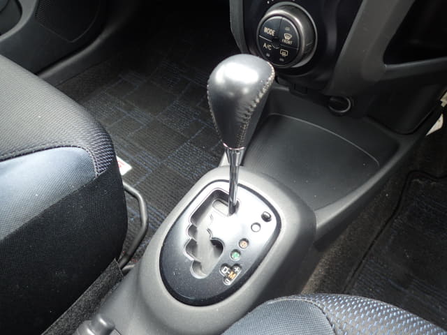 TOYOTA Vitz thumbnail 39