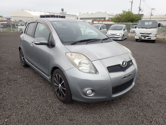TOYOTA Vitz thumbnail 7
