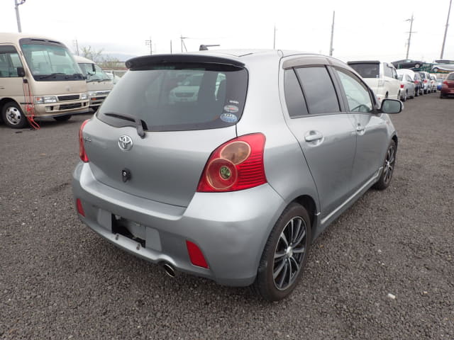 TOYOTA Vitz thumbnail 5