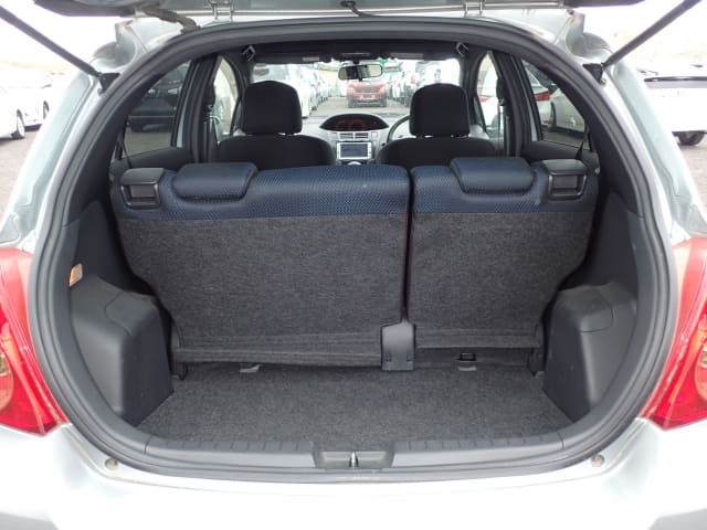 TOYOTA Vitz thumbnail 28