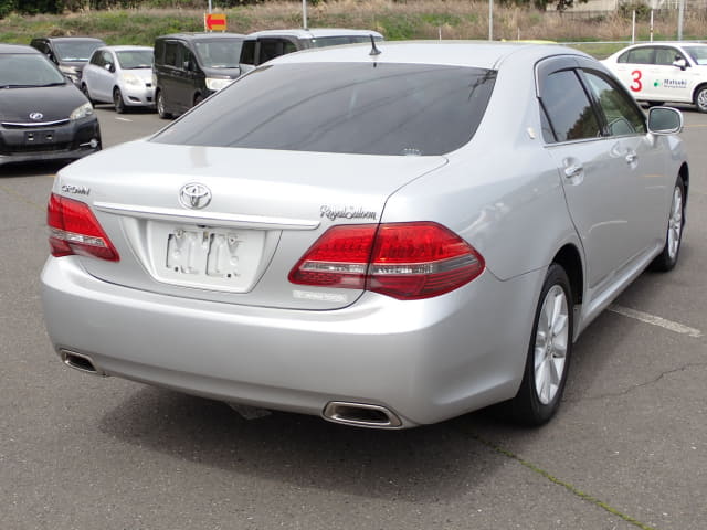TOYOTA Crown thumbnail 5