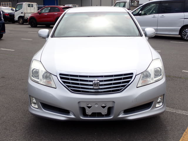 TOYOTA Crown thumbnail 8