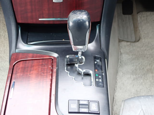 TOYOTA Crown thumbnail 36