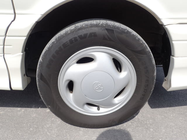 TOYOTA Estima thumbnail 10