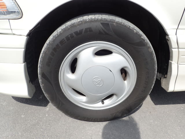 TOYOTA Estima thumbnail 9