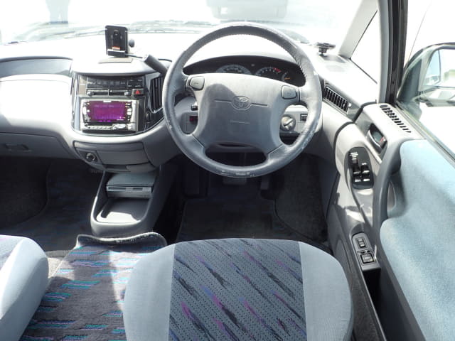 TOYOTA Estima thumbnail 32