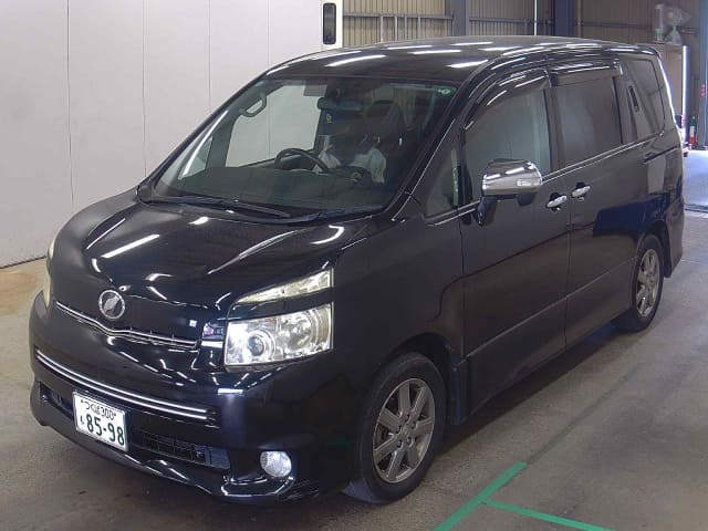 2010 TOYOTA Voxy