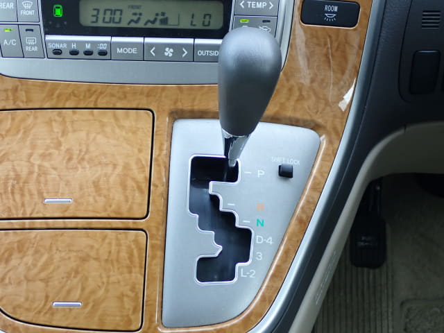 TOYOTA Alphard thumbnail 37