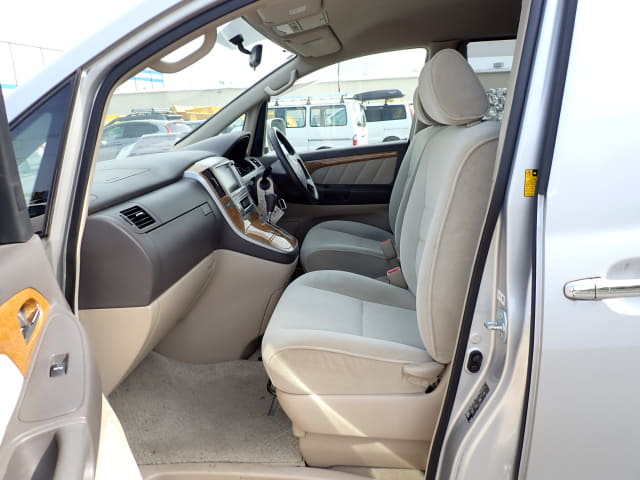 TOYOTA Alphard thumbnail 26
