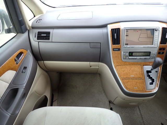 TOYOTA Alphard thumbnail 33